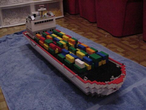 ship01.jpg